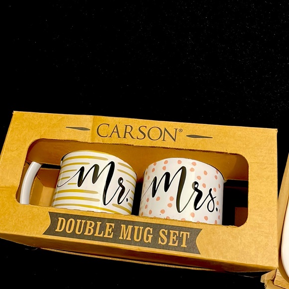 Mr. & Mrs. coffee mug set & matching pie/cake platter - Picture 3 of 9